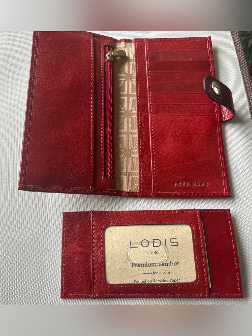 Lodis Luxury Smooth Red Leather Continental Wallet & Removable Card Case Set - Picture 7 of 16